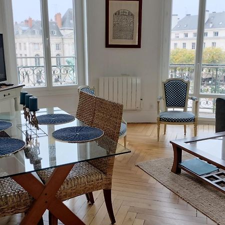 Appartement F3 Au Balcon De La Place Du Martroi أورلييو المظهر الخارجي الصورة