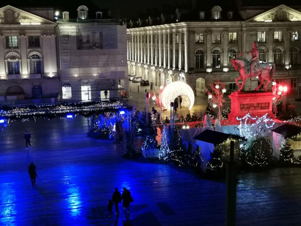 Appartement F3 Au Balcon De La Place Du Martroi أورلييو المظهر الخارجي الصورة